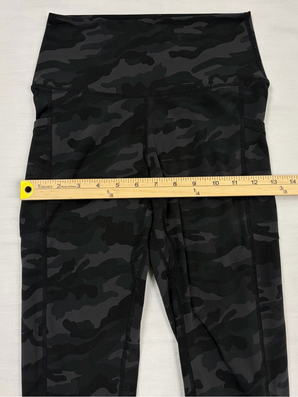 Colorfulkoala Black Dark Gray Camo High Waisted Leggings Side Pockets S - Picture 8 of 10